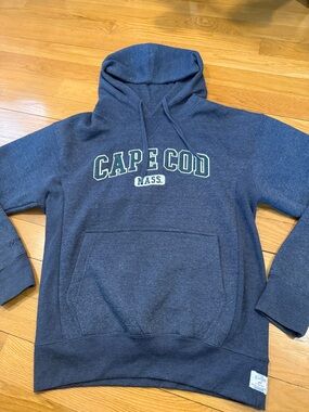 Cuffy’S men’s cape cod sweatshirt hoodie size medium.